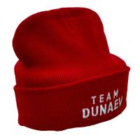 Шапка красная с отворотом "Тeam DUNAEV"